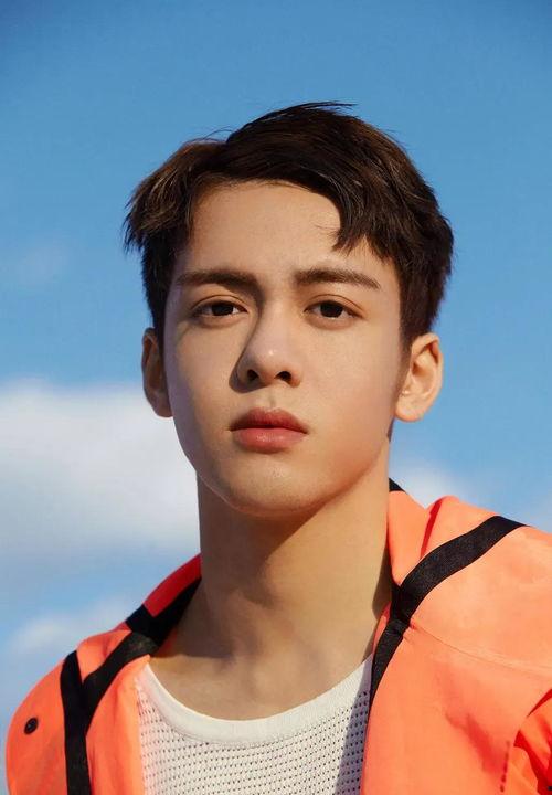 圈内爆料曾舜晞视频,揭秘明星背后的真实生活  第3张